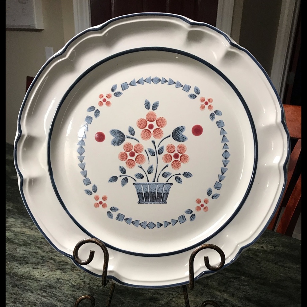 Cumberland Brambleberry  Platter Stoneware by Hearthside Japan